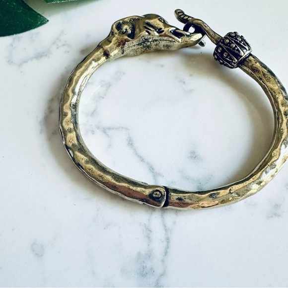 2/$30🌵 Brass Look Elephant Bracelet Trunk Hook Hinged NEW African Safari Indian - Picture 6 of 10